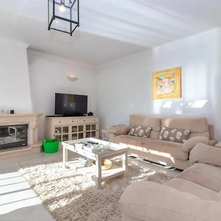 Casa Anton Вилла Карвоейру